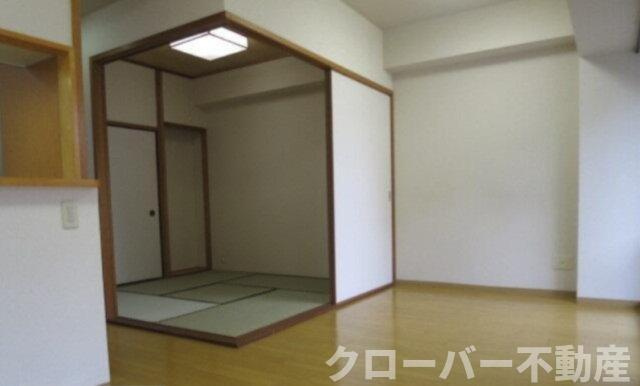 ルミナスⅠ　ＭＩＺＵＨＯの居間・リビング