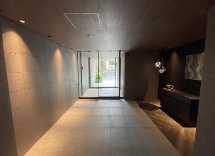 レジディア高田馬場のロビー