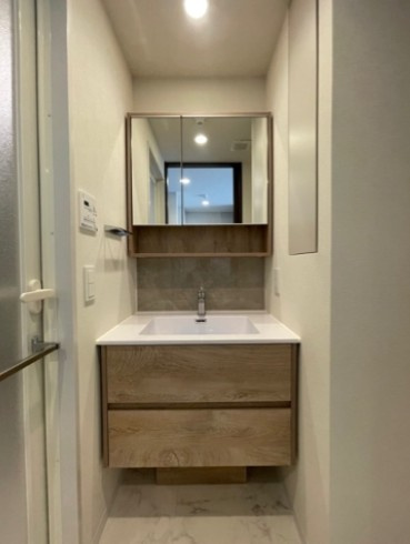 レジディア高田馬場の独立洗面台