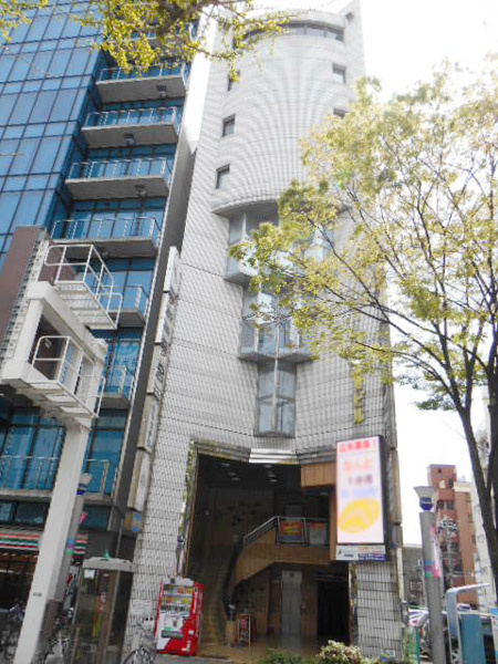 スタービルの外観