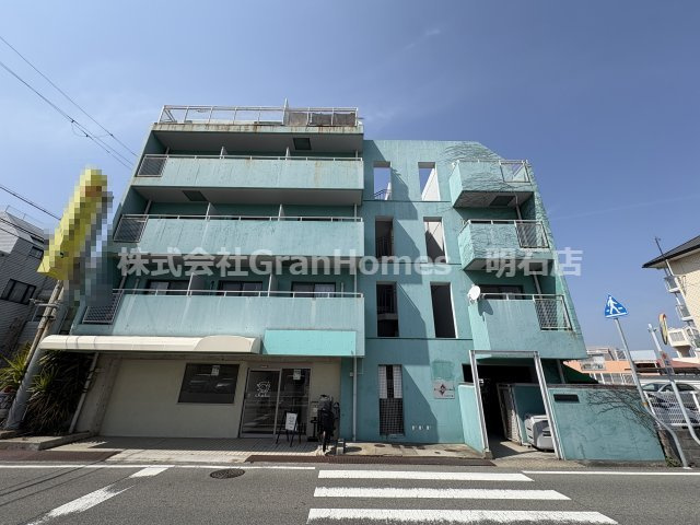 ヴィークル学院前の外観