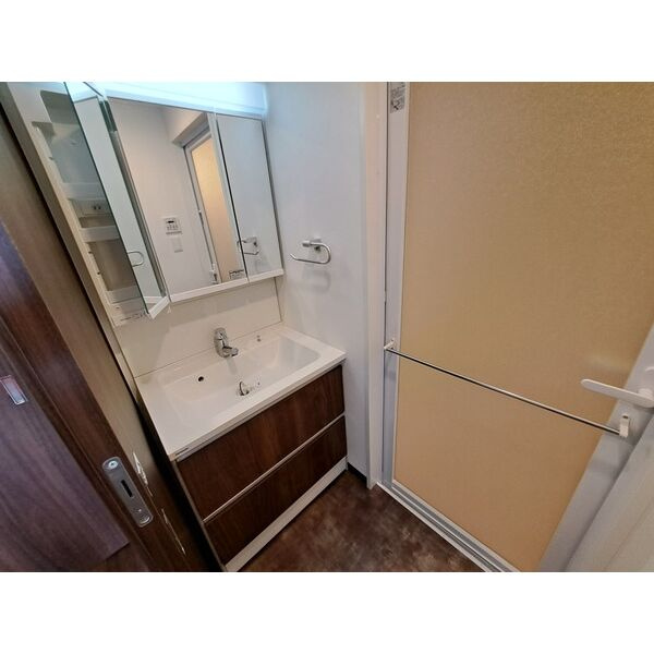 スプランディッド新大阪キャトルの洗面所