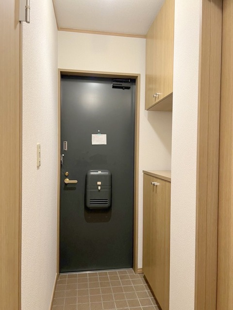ＬＯＴＵＳ　ＶＩＥＷ大岡Ａ棟の玄関