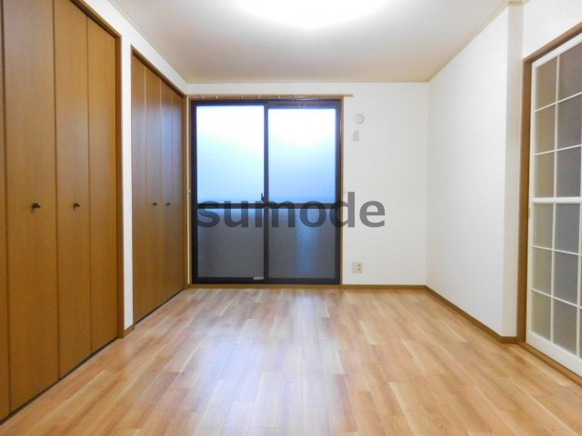 リヴェール深沢の洋室