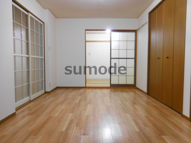 リヴェール深沢の洋室