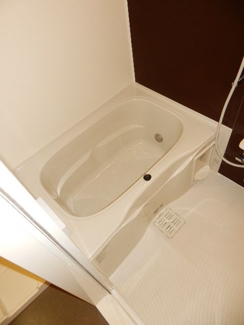 リバーサイド　ガーデンの浴室