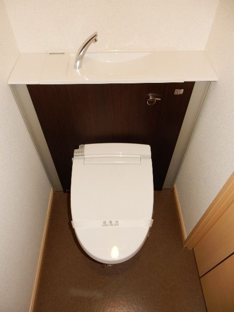 リバーサイド　ガーデンのトイレ