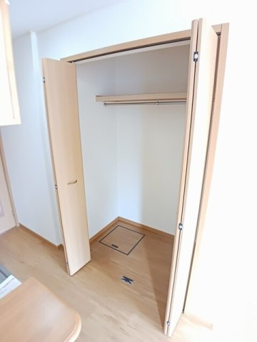 熊本市中央区国府３丁目のアパートの収納|便利な収納スペースです