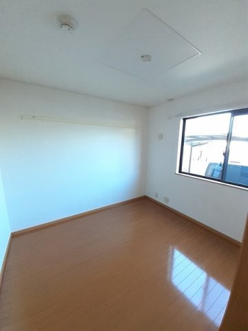 合志市須屋のアパートの内装|明るい室内です
