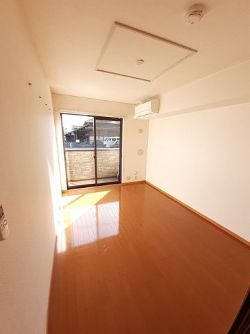 合志市須屋のアパートの内装|内装は落ち着いています