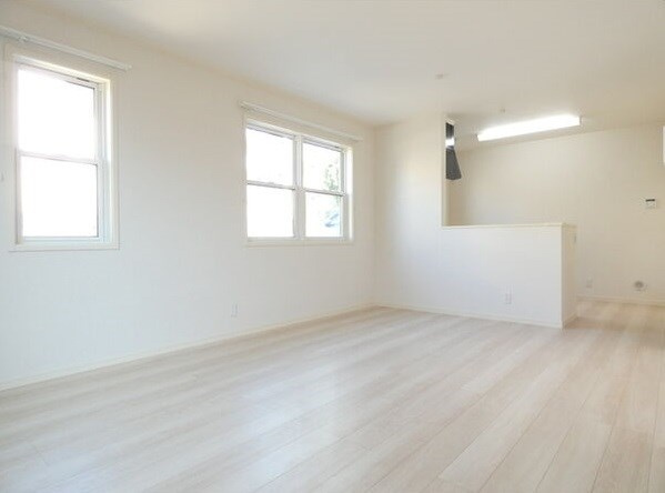 デザインメゾン星ヶ丘の居間・リビング