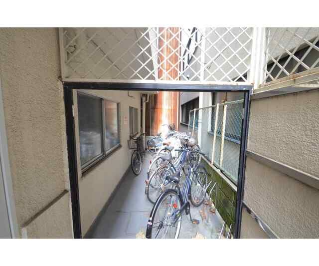 両国アーバンハウスの駐車場