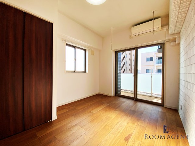 RIVO浅間町の居間・リビング