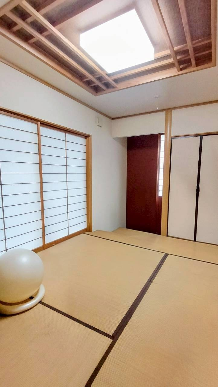 八分字町　中古戸建の和室|フローリングだけでなく、和室もあります