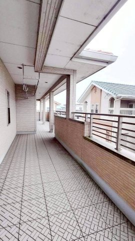 八分字町　中古戸建のバルコニー|バルコニーからの眺めを楽しみながら食事をしませんか