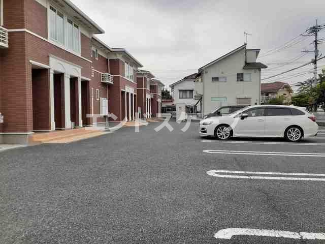 ベルフィオーレ　Ⅱの駐車場|高崎、前橋のお部屋探しはエンドスケープまで！お客様の理想お聞かせ下さい♪