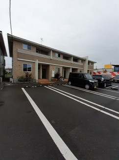 【駐車場】 | ピュアストリーム　Ｂ | カースペースがあります