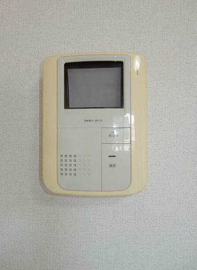 ホタカリュミエール・イワタのセキュリティ|モニター付きインターホン