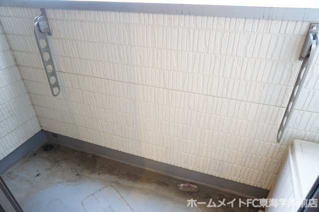 熊本市中央区大江１丁目のアパートのバルコニー