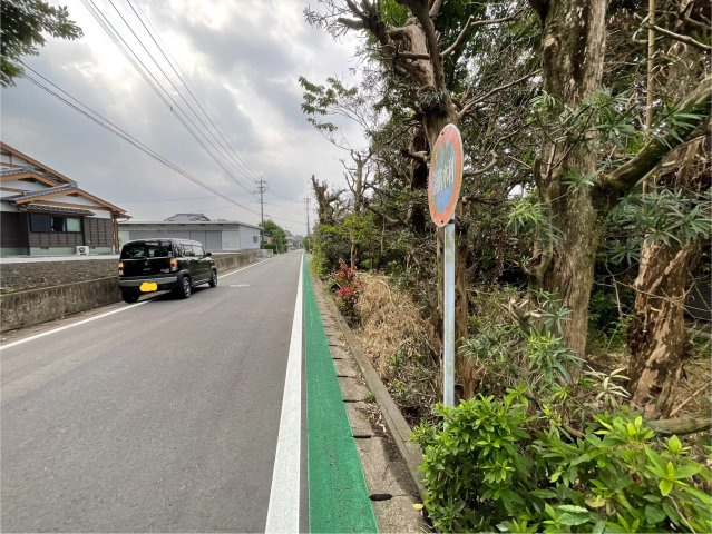 朝倉市大庭の売地の前面道路含む現地写真|前面道路含む現地写真です