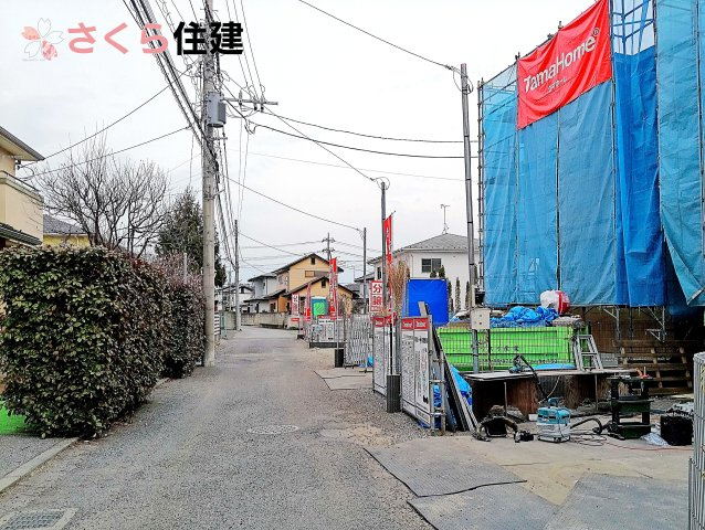 タマタウン細谷町　2号棟の前面道路含む現地写真|北側前面道路
