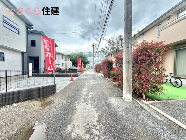 タマタウン細谷町　2号棟の前面道路含む現地写真