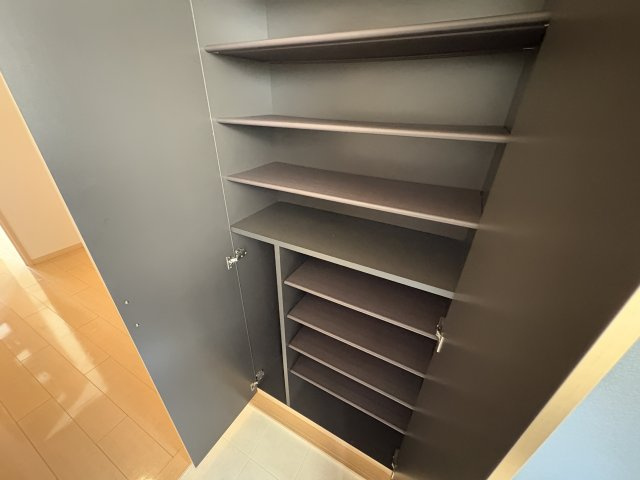 フレエール谷上の収納
