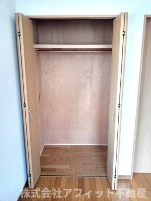 【その他】 | 荒目ハイツ | クローゼット　※左右反転イメージ