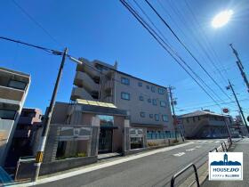 ペット可＆3LDK南西向き住戸！グローリアス本郷の外観|是非ご内覧にお越し下さい！
ご予約随時受付中。
ご連絡お待ちしております