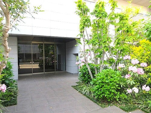 サーパス駅東公園のエントランス|エントランス外観　※前回募集時2023年4月撮影