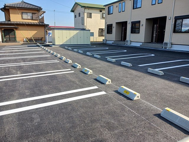 グランガーデンの駐車場