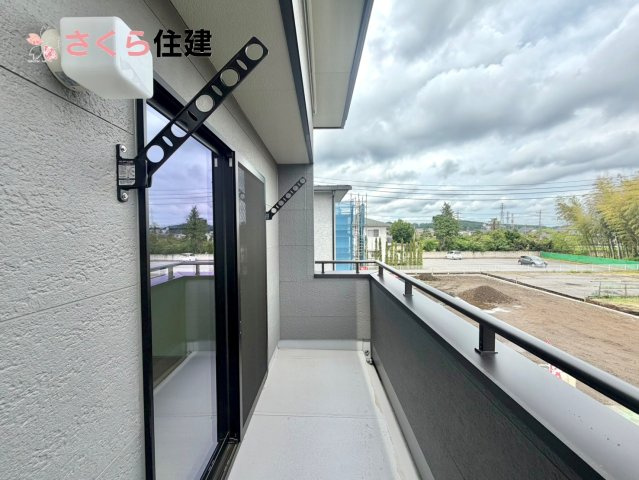 タマタウン細谷町　1号棟のバルコニー|南面バルコニー♪家族全員分の布団もゆったり並べられるます♪
