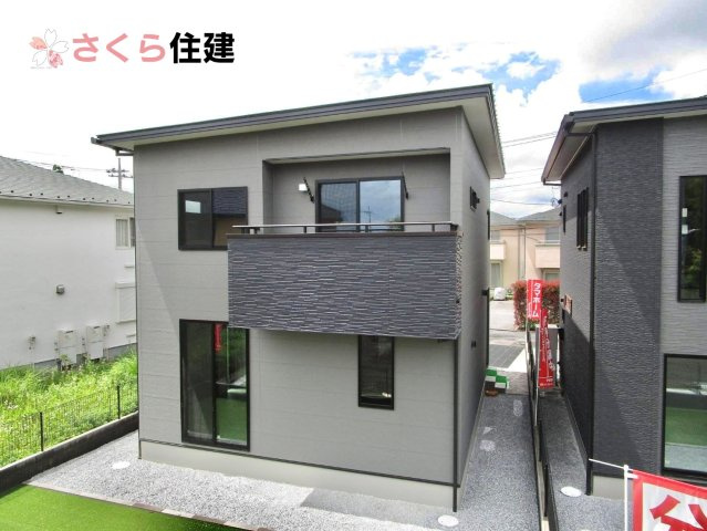 タマタウン細谷町　1号棟の外観|１号棟　大きな窓から光を取り込み、明るく開放的な住空間を実現！毎日の暮らしを快適に彩ります。