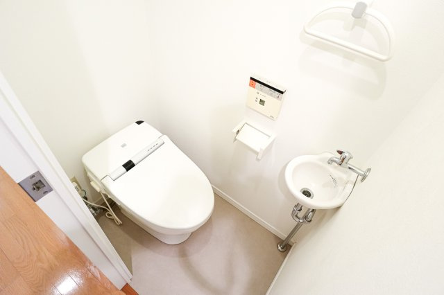 サヴォイスタジオスイーツ　11階のトイレ|別号室のものになります。現状優先。