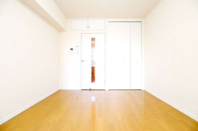 サヴォイスタジオスイーツ　11階の居間・リビング|別号室のものになります。現状優先。