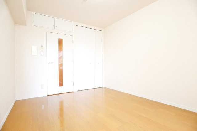 サヴォイスタジオスイーツ　11階の居間・リビング|別号室のものになります。現状優先。