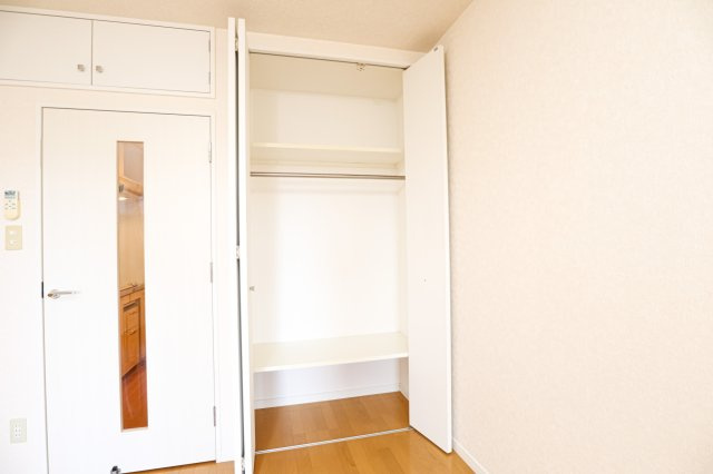 サヴォイスタジオスイーツ　11階の収納|別号室のものになります。現状優先。