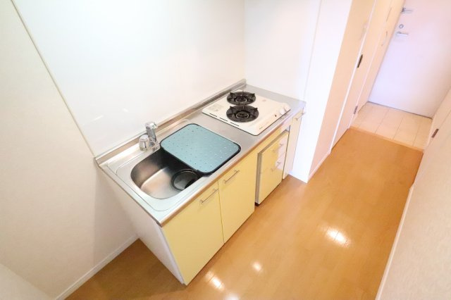 サヴォイスタジオスイーツ　11階のキッチン|別号室のものになります。現状優先。