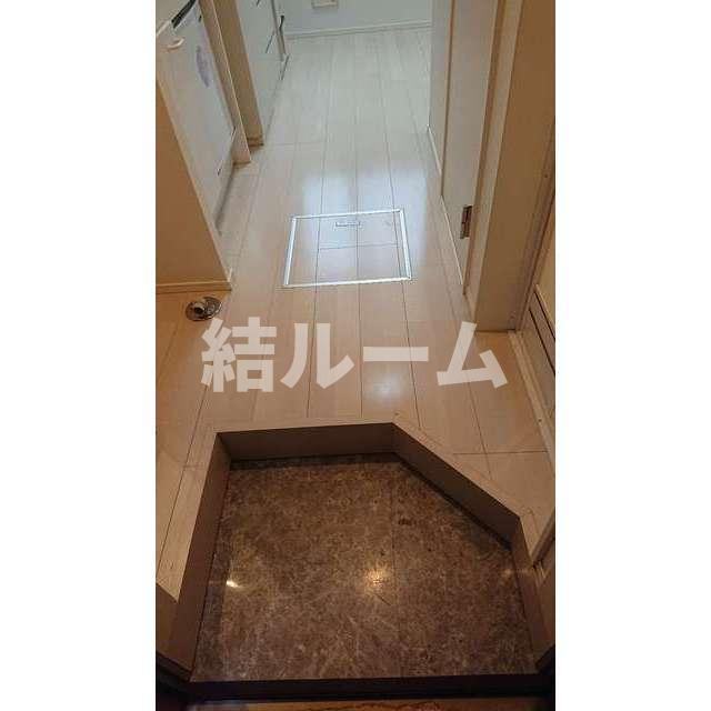 豊島区南大塚１丁目のアパートの玄関
