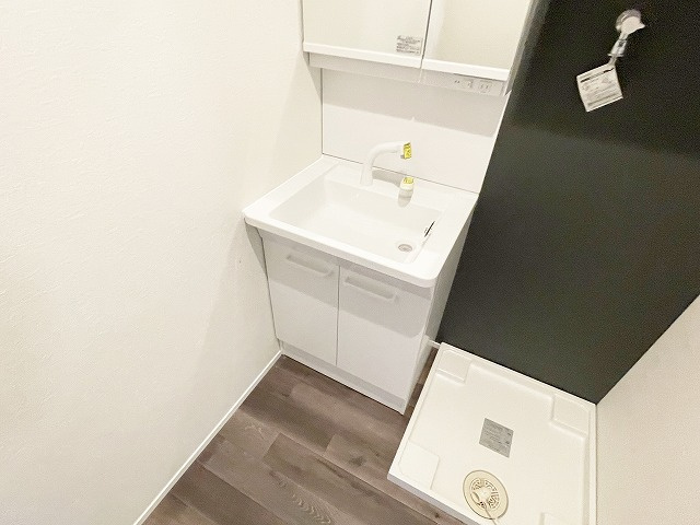 【洗面所】 | RMF_アールエムエフ | 明るい洗面所です