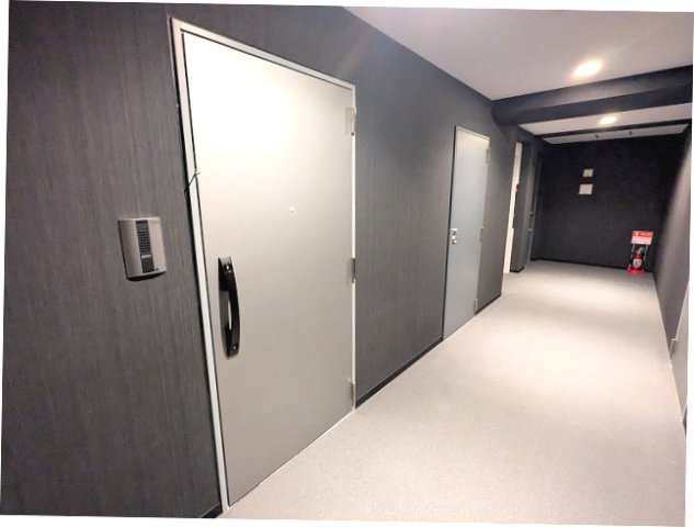 ORSUS(オルサス)三ノ輪の設備|角部屋、ディンプルキーのダブルロックセキュリティ、トランクルーム付です