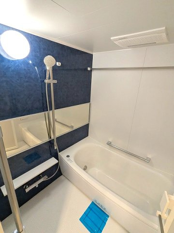 ORSUS(オルサス)三ノ輪の浴室|追焚オートバス、浴室換気乾燥機、２４時間換気システム、ワイドシャワーヘッド