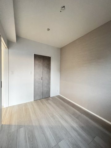 エンクレスト博多PARKSIDEの洋室