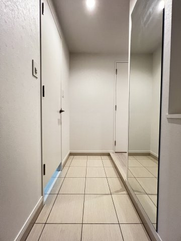 エンクレスト博多PARKSIDEの玄関