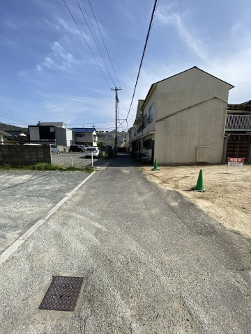 道場門前売土地の前面道路含む現地写真