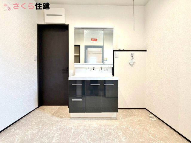 タマタウン滝の原3丁目　1号棟の洗面所