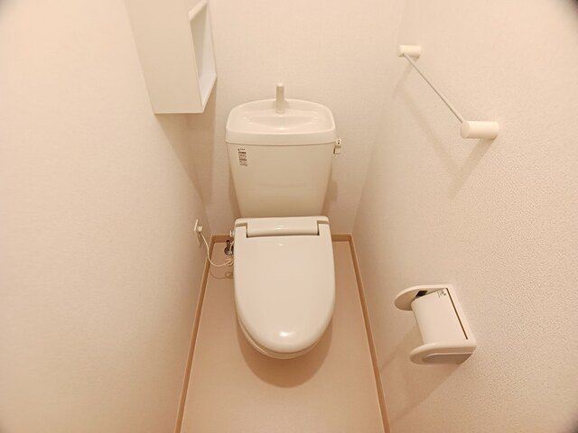 ガーデンヒル西里のトイレ
