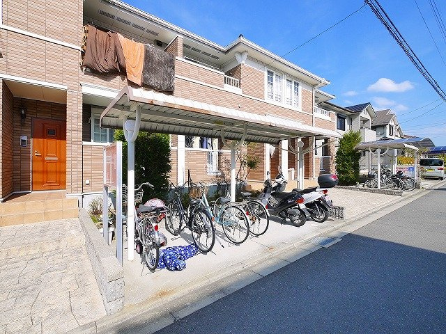 グランツⅠ（州見台）のその他共用部分|屋根付きが便利な駐輪場