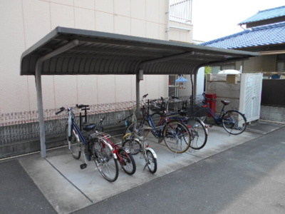 【その他共用部分】 | ファミーユ南手城 | 駐輪場