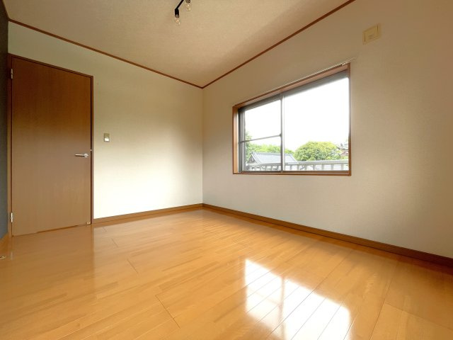 聖ハイツ第2の洋室